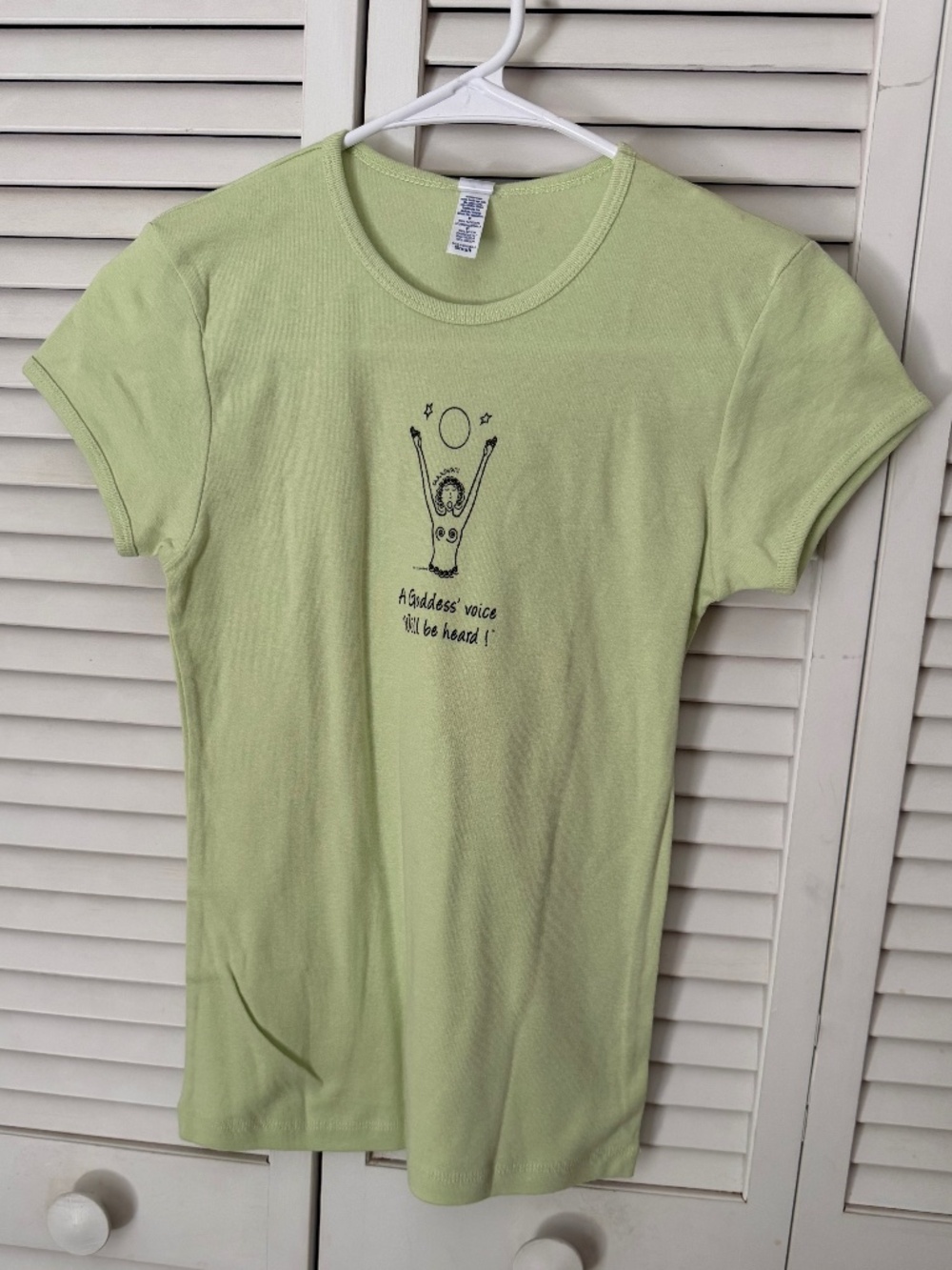 NWT Groovy Goddess Voice Green Cap Sleeve Tee Shirt Sz S 100% Cotton